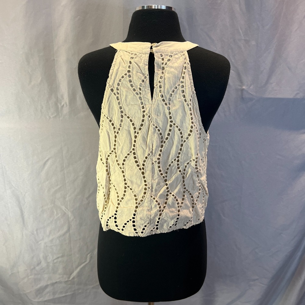 Marc New York Crop Halter Top Womens Medium Beige Eyelet Embroidery Keyhole Back - Picture 3 of 8
